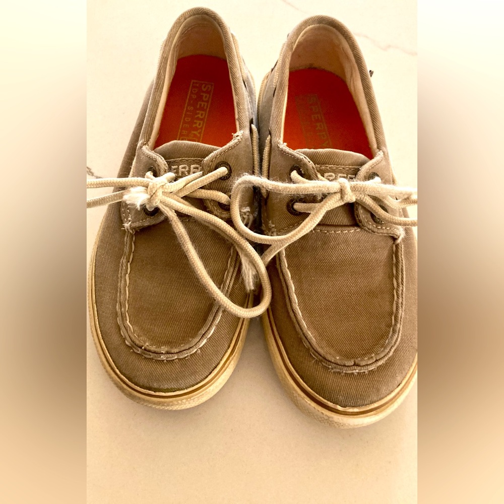 Boys sz 13 sperry shoes- tan